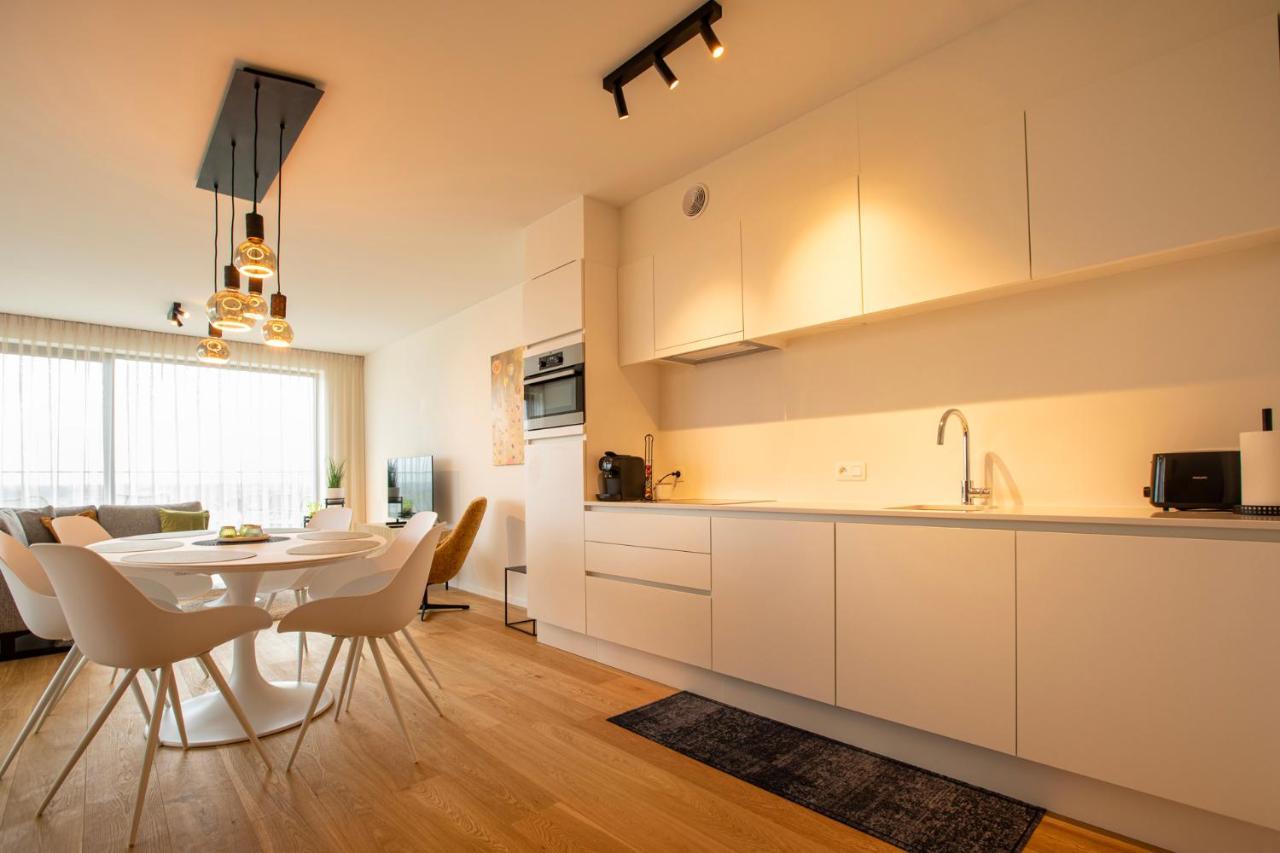 Modern En Gezellig Appartement Vlak Aan Het Strand ブランケンベルヘ エクステリア 写真